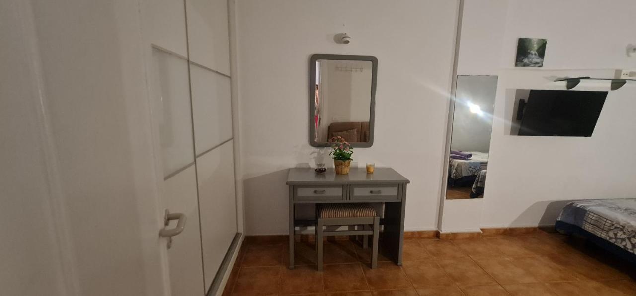 Vivienda Vacacional Marineda Sol Con Piscina El Medano Экстерьер фото